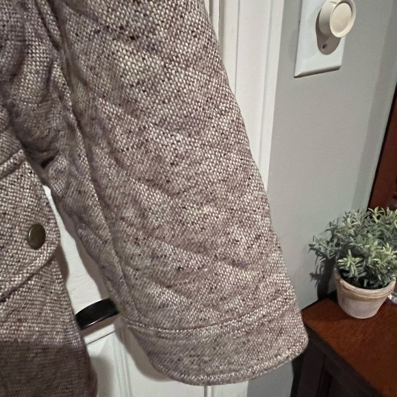 Fall weight jacket - Picture 7 of 12